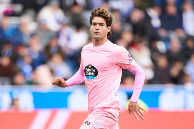 Deportivo Alaves v RC Celta de Vigo - LaLiga EA Sports Marcos Alonso of RC Celta de Vigo looks on during the LaLiga EA Sports match between Deportivo Alaves and RC Celta de Vigo at Mendizorrotza on November 22, 2025, in Vitoria, Spain. Vitoria Mendizorrotza Basque Country Spain RL_ALVvRCV_000057 Copyright: xRicardoxLarreinax