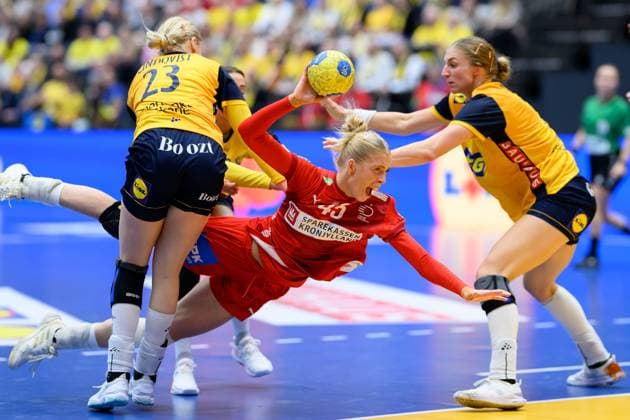 251122 Julie Mathiesen Scaglione of Denmark during the International Friendly, Länderspiel, Nationalmannschaft handball match between Sweden and Denmark on November 22, 2025 in Halmstad. Photo: Carl Sandin BILDBYRAN kod CS CS0808 handball handboll handball landslaget sverige sweden danmark national team, Nationalteam denmark dam bbeng Copyright: CARLxSANDIN BB251122CS048