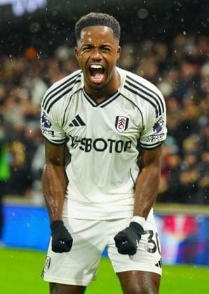 Ryan Sessegnon of Fulham celebrates the opening goal scored by Raul Jimenez of Fulham Fulham v Sunderland, Premier League, Football, Craven Cottage, London, UK - 22 Nov 2025London Craven Cottage United Kingdom EDITORIAL USE ONLY No use with unauthorised audio, video, data, fixture lists, club league logos or live services. Online in-match use limited to 120 images, no video emulation. No use in betting, games or single club league player publications.  Copyright: xJavierxGarcia Shutterstockx 15860647ao
