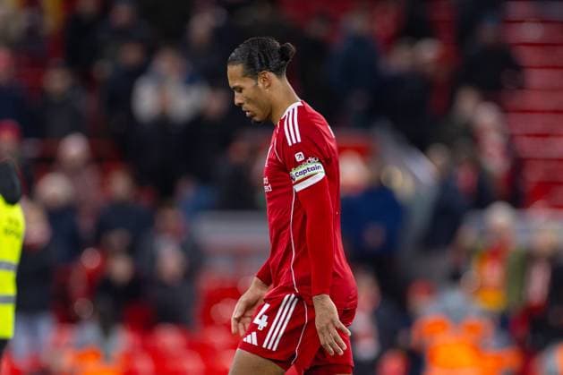 Football - FA Premier League - Liverpool FC v Nottingham Forest FC LIVERPOOL, ENGLAND - Saturday, November 22, 2025: Liverpool s Virgil van Dijk after during the FA Premier League match between Liverpool FC and Nottingham Forest FC at Anfield. (Photo by David Rawcliffe Propaganda) LIVERPOOL Anfield MERSEYSIDE ENGLAND  Copyright: xDavidxRawcliffex P2025-11-22-Liverpool_Nottingham_Forest-92