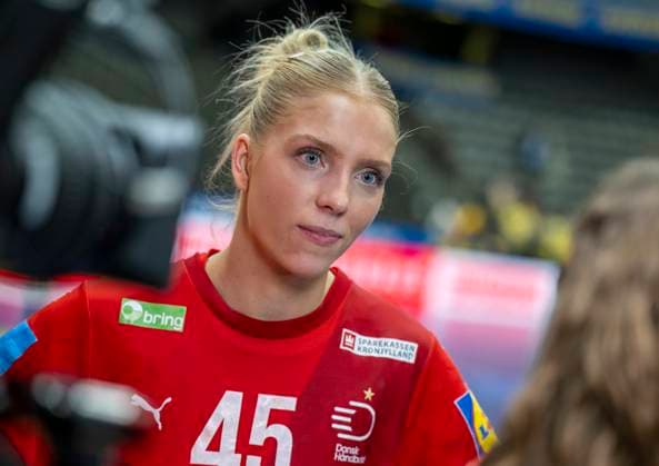 HALMSTAD 2025-11-22 Denmark s Julie Scaglione is interviewed after Saturday s handball international match, Länderspiel, Nationalmannschaft between Sweden and Denmark in Halmstad Arena. HALMSTAD SWEDEN x50090x Copyright: xJohanxNilssonx xTTx HANDBALL SWEDEN-DENMARK