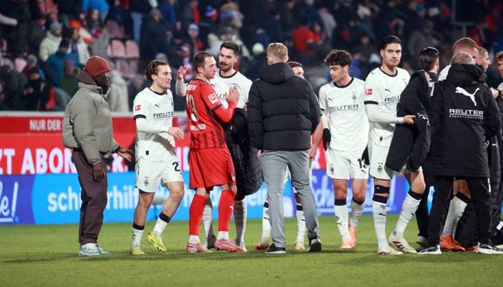 22.11.25 1. FC Heidenheim - Borussia Mönchengladbach Deutschland, Heidenheim, 22.11.2025, Fussball, Bundesliga, Saison 2025 2026, 1. FC Heidenheim - Borussia Mönchengladbach: Tim Kleindienst (Borussia Mönchengladbach).