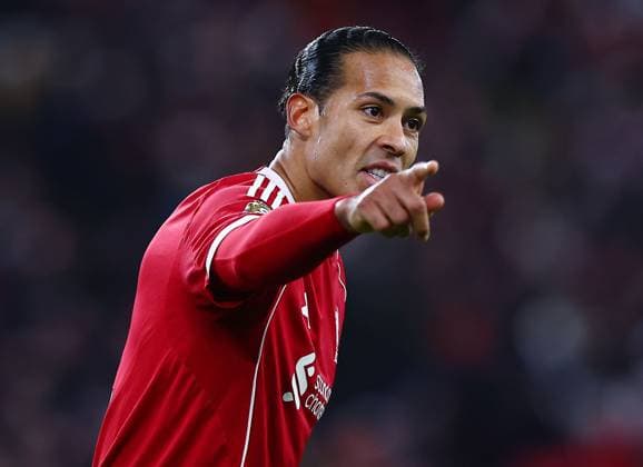 Virgil van Dijk of Liverpool Liverpool v Nottingham Forest, Premier League, Football, Anfield, Liverpool, UK - 22 Nov 2025Liverpool Anfield United Kingdom EDITORIAL USE ONLY No use with unauthorised audio, video, data, fixture lists, club league logos or live services. Online in-match use limited to 120 images, no video emulation. No use in betting, games or single club league player publications.  Copyright: xMattxWest Shutterstockx 15860648bh