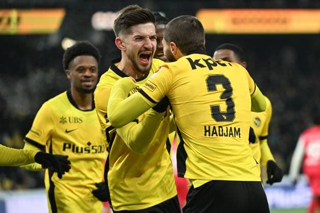 BERN, SWITZERLAND - NOVEMBER 22: Jaouen Hadjam of Young Boys r) celebrate his Goal with Armin Gigovic l) of Young Boys 1:0 during the Swiss Super League match between BSC Young Boys and FC Winterthur at Stadion Wankdorf on November 22, 2025 in Bern, Switzerland. Bern Stadion Wankdorf Bern Switzerland Copyright: xJustPictures.ch ManuelxWinterbergerx jp-en-EuSpIm-MWI_5683