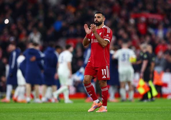 Mohamed Salah of Liverpool thanks the fans at the end of the match Liverpool v Nottingham Forest, Premier League, Football, Anfield, Liverpool, UK - 22 Nov 2025Liverpool Anfield United Kingdom EDITORIAL USE ONLY No use with unauthorised audio, video, data, fixture lists, club league logos or live services. Online in-match use limited to 120 images, no video emulation. No use in betting, games or single club league player publications.  Copyright: xMattxWest Shutterstockx 15860648bj