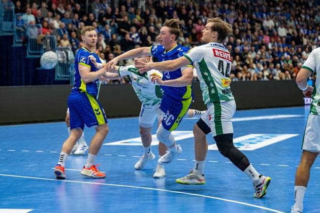 Daikin Handball Bundesliga, VfL Gummersbach - SC DHfK Leipzig 22.11.2025 Ole Pregler (VfL Gummersbach, 23),; Daikin Handball Bundesliga, VfL Gummersbach - SC DHfK Leipzig 22.11.2025 Copyright: xBEAUTIFULxSPORTS Erlhofx