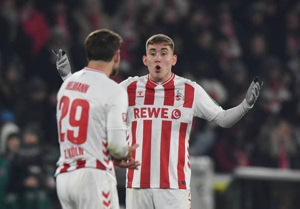 22.11.2025, xophax, Fussball 1.Bundesliga, 1.FC Koeln - Eintracht Frankfurt Nach dem 1 zu 4 Tor . Ratlos : Jan Thielmann und Isak Johannesson , rechts ( beide 1.FC Köln ) (DFL DFB REGULATIONS PROHIBIT ANY USE OF PHOTOGRAPHS as IMAGE SEQUENCES and or QUASI-VIDEO) Koeln