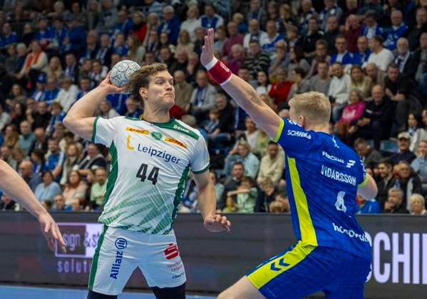 Blaer Hinriksson (SC DHfK Leipzig) VfL Gummersbach - SC DHfK Leipzig, Handball Daikin HBL Handball Bundesliga, 13, Spieltag, 22.11.2025 Copyright: HMBxMedia xMarcoxBader