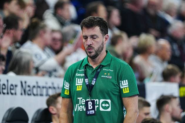 Ben Matschke (Frisch Auf! Goeppingen, Trainer) GER, THW Kiel vs. Frisch Auf Goeppingen, Handball, 1. Bundesliga, Spieltag 13, Saison 2025 2026, 22.11.2025 GER, THW Kiel vs. Frisch Auf Goeppingen, Handball, 1. Bundesliga, Spieltag 13, Saison 2025 2026, 22.11.2025 Kiel Copyright: xEibner-Pressefoto MarcelxvonxFehrnx EP_MFN