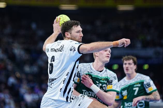 Wurf Tor Harald Reinkind (THW Kiel, 06) GER, THW Kiel vs. Frisch Auf Goeppingen, Handball, 1. Bundesliga, Spieltag 13, Saison 2025 2026, 22.11.2025 GER, THW Kiel vs. Frisch Auf Goeppingen, Handball, 1. Bundesliga, Spieltag 13, Saison 2025 2026, 22.11.2025 Kiel Copyright: xEibner-Pressefoto MarcelxvonxFehrnx EP_MFN