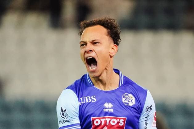 22.11.2025 Luzern Stadion Swissporarena Fussball Herren Sper League Saison 2025 2026 FC Luzern - Servette. 2:2 Bild :Torjubel Julian von Moos (FC Luzern) schiesst das 1:0 fuer den (FC Luzern) . Aktion Einzelbild