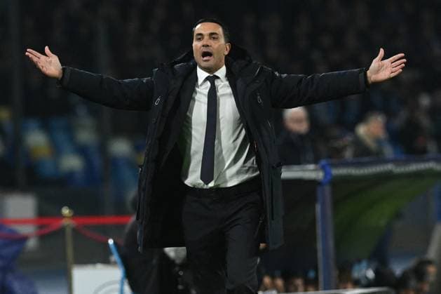 CALCIO - Serie A - SSC Napoli vs Atalanta BC Raffaele Palladino coach of Atalanta BC gestures during the Serie A Enilive match between SSC Napoli vs Atalanta BC at Diego Armndo Maradona Stadium Naples Italy  Copyright: xIPAxSport ABACAx