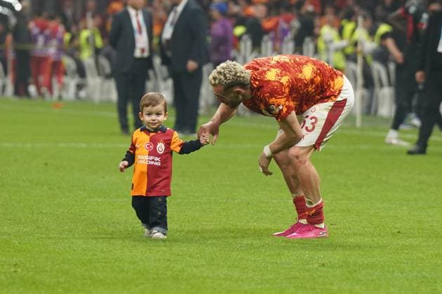 ISTANBUL, TURKEY - NOVEMBER 22: Baris Alper Yilmaz of Galatasaray during the Trendyol Super League match between Galatasaray SK and Genclerbirligi SK at Rams Park Stadium on November 22, 2025 in Istanbul, Turkey. Istanbul Turkey Copyright: xSeskimphotox GSaray-Gencler-221125 (263)