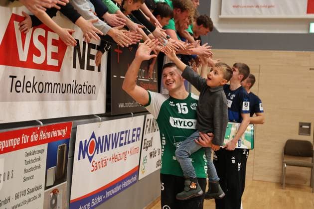 22.11.2025, Handball, Herren, 3. Liga, Staffel Süd-West, Saison 2025 2026, HG Saarlouis - TV Gelnhausen, Yves Kunkel (HG Saarlouis) Saarlouis Stadtgartenhalle Saarland Deutschland (DEU) Copyright: xSebastianxBachx