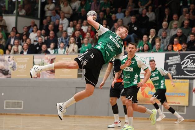 22.11.2025, Handball, Herren, 3. Liga, Staffel Süd-West, Saison 2025 2026, HG Saarlouis - TV Gelnhausen, Sven Eberlein (HG Saarlouis) Saarlouis Stadtgartenhalle Saarland Deutschland (DEU) Copyright: xSebastianxBachx
