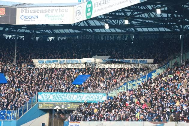 Fußball I Herren I Saison 2025-26 I 3. Liga I 15. Spieltag I F.C. Hansa Rostock - 1. FC Schweinfurt I 22.11.2025 In den ersten Minuten gab es keine Support von den Rängen Rostock Ostseestadion Mecklenburg-Vorpommern Deutschland Copyright: xLobeca AndreasxKnothex