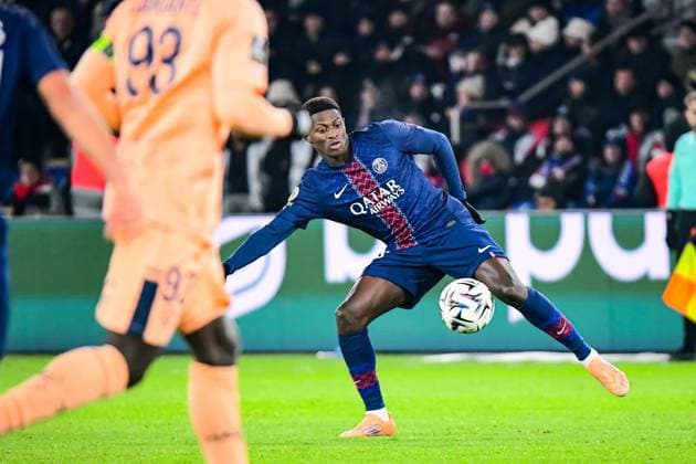 FOOTBALL : Paris Saint Germain vs Havre AC - Ligue 1 McDonalds - JournÃ e 13 - 22 11 2025 Nuno Mendes (Paris SG) ParisFrance  Copyright: xBaptistexAutissierx