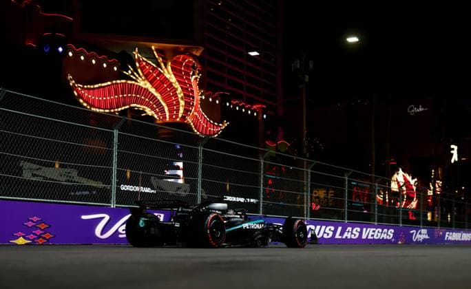 F1 - LAS VEGAS GRAND PRIX 2025 63 RUSSELL George (gbr), Mercedes AMG F1 Team W16, action during the 2025 Formula 1 Las Vegas Grand Prix, 22th round of the 2025 FIA Formula One World Championship, WM, Weltmeisterschaft from November 21 to 23, 2025 on the Las Vegas Strip Circuit, in Paradise, Nevada, United States of America - ParadiseUnited States  Copyright: xDPPIx