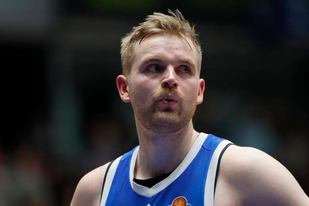 v.l. Till Pape (Frankfurt Skyliners, 19) 22.11.2025, Basketball, BBL, Frankfurt Skyliners vs. Fitness First Wuerzburg Baskets, GER, Frankfurt, Suewag Energie ARENA. Copyright: HMBxMedia xHeikoxBecker