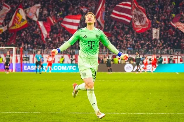 Deutschland: Fussball Bundesliga 2025 26, 11. Spieltag - FC Bayern vs SC Freiburg - Allianz-Arena (München): Manuel Neuer (FC Bayern München, 1) München Bayern Deutschland Copyright: xJOERANxSTEINIEKx