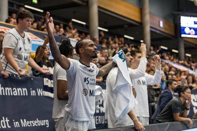 GER, easy-Credit Basketball-Bundesliga, Syntainics MBC - MLP Academics Heidelberg. 22.11.2025, Stadthalle, Weißenfels, GER, easy-Credit Basketball-Bundesliga, Syntainics MBC - MLP Academics Heidelberg. Michael Weathers (MLP Academics Heidelberg 20) Â Foto Alexander Trienitz Weißenfels Stadthalle Sachsen-Anhalt Deutschland