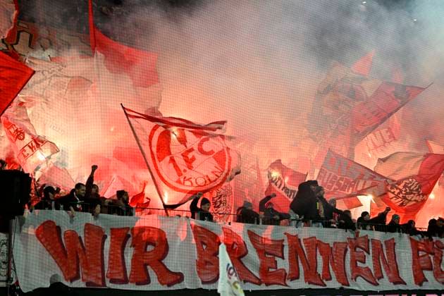 Fans 1. FC Koeln zuenden bengalisches Feuer - Wir brennen -. Fussball 1. Bundesliga, 11.Spieltag, 1. FC Koeln - Eintracht Frankfurt 3:4, am 22.11.2025 in Koeln Deutschland. DFL regulations prohibit any use of photographs as image sequences and or quasi-video Â