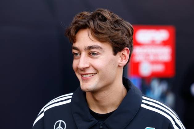 LAS VEGAS, NV - NOVEMBER 22: George Russell, driver of the 63 Mercedes on the red carpet prior to the the Formula 1 Las Vegas Grand Prix on November 22, 2025 on the Las Vegas Strip Circuit in Las Vegas, Nevada.(Photo by Jeff Speer Icon Sportswire) AUTO: NOV 22 F1 Las Vegas Grand Prix EDITORIAL USE ONLY Icon2511220301