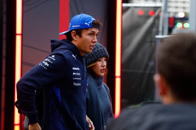 LAS VEGAS, NV - NOVEMBER 22: Alex Albon, driver of the 23 Williams arrives to the paddock prior to the the Formula 1 Las Vegas Grand Prix on November 22, 2025 on the Las Vegas Strip Circuit in Las Vegas, Nevada.(Photo by Jeff Speer Icon Sportswire) AUTO: NOV 22 F1 Las Vegas Grand Prix EDITORIAL USE ONLY Icon2511220011