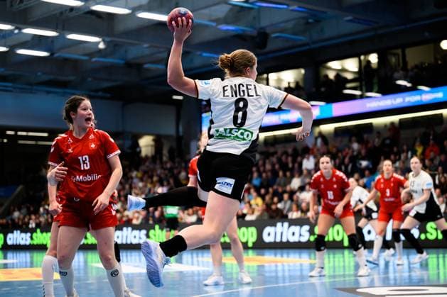 Handball, Frauen Laenderspiel - Deutschland - Schweiz Nina Engel (Deutschland) Goeppeingen EWS Arena Deutschland