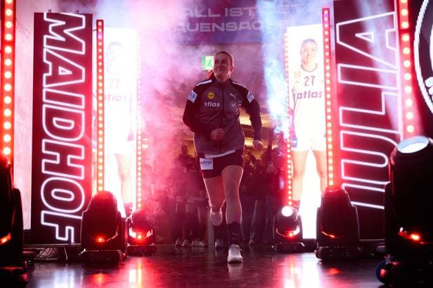 Handball, Frauen Laenderspiel - Deutschland - Schweiz Julia Maidhof (Deutschland) Goeppeingen EWS Arena Deutschland
