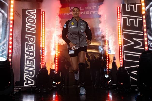 Handball, Frauen Laenderspiel - Deutschland - Schweiz Aimee von Pereira (Deutschland) Goeppeingen EWS Arena Deutschland