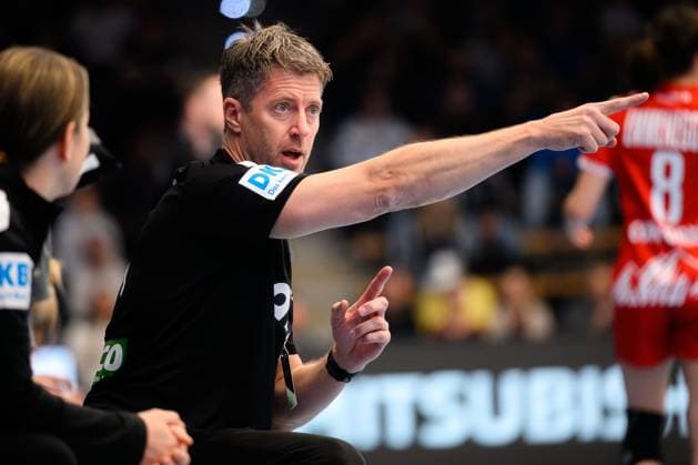 Handball, Frauen Laenderspiel - Deutschland - Schweiz Trainer Markus Gaugisch (Deutschland) Gestik Geste gestikuliert Goeppeingen EWS Arena Deutschland