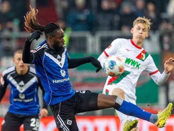 Hamburgs 25 Jordan TORUNARIGHA. Fussball: Augsburg - Hamburg 1:0. Fußball Bundesliga, FC Augsburg - Hamburger SV, 11. Spieltag, Saison 2025-2026, am 22.11.2025 in Augsburg, W W K A R E N A, Deutschland. Quelle Copyright Credit : Oryk HAIST