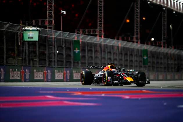 F1 - LAS VEGAS GRAND PRIX 2025 01 VERSTAPPEN Max (nld), Red Bull Racing RB21, action during the 2025 Formula 1 Las Vegas Grand Prix, 22th round of the 2025 FIA Formula One World Championship, WM, Weltmeisterschaft from November 21 to 23, 2025 on the Las Vegas Strip Circuit, in Paradise, Nevada, United States of America - ParadiseUnited States  Copyright: xJoaoxFilipex