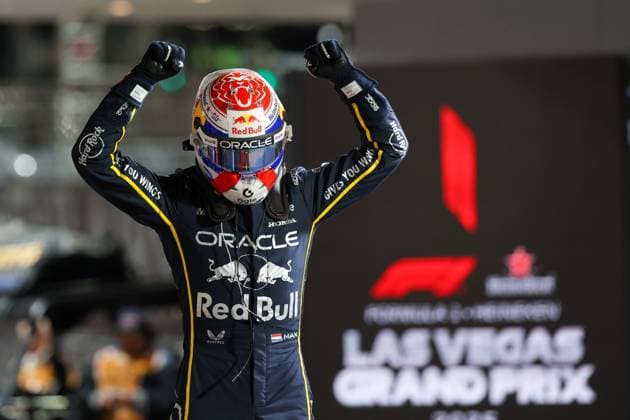 Winner, Sieger, Max Verstappen (Oracle Red Bull Racing 1), Grosser Preis von Las Vegas, Motorsport, Herren, Formel 1, Rennen, 22.11.2025 Las Vegas Nevada USA