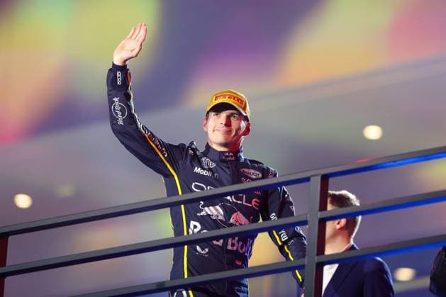 Winner, Sieger, Max Verstappen (Oracle Red Bull Racing 1) auf dem Podium, Grosser Preis von Las Vegas, Motorsport, Herren, Formel 1, Rennen, 22.11.2025 Las Vegas Nevada USA