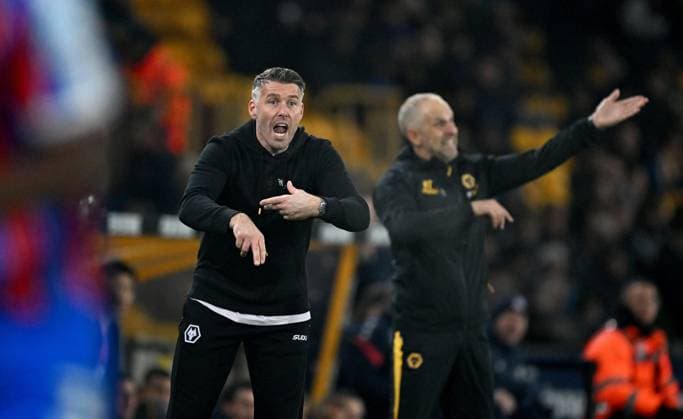 Rob Edwards manager of Wolverhampton Wanderers on the touchline Wolverhampton Wanderers v Crystal Palace, Premier League, Football, Molineux, Wolverhampton, UK - 22 Nov 2025Wolverhampton Molineux United Kingdom EDITORIAL USE ONLY No use with unauthorised audio, video, data, fixture lists, club league logos or live services. Online in-match use limited to 120 images, no video emulation. No use in betting, games or single club league player publications. Copyright: xAnnaxGowthorpe Shutterstockx 15860649da