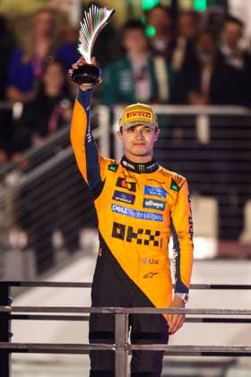 November 22, 2025: McLaren Formula 1 Team, Mercedes driver Lando Norris (4) holds the second place trophy at the conclusion of the Formula One Heineken Las Vegas Grand Prix 2025 on the Las Vegas Street Circuit in Las Vegas, NV. CSM. Las Vegas United States of America - ZUMAc04_ 20251122_zma_c04_503 Copyright: xChristopherxTrimx