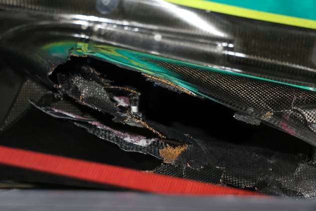 Formula1; Round22; Las Vegas Grand Prix; USA Lance Stroll s (CAN) - Aston Martin Aramco F1 Team - AMR25 - damaged car during Formula1 Heineken Las Vegas Grand Prix on november 22., 2025 in Las Vegas Strip Circuit, United States Of America Zsombor Toth Las Vegas Las Vegas Strip Circuit Nevada United States Of America