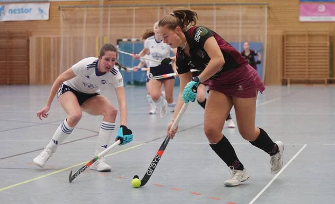 Ludwigsburg , Hockey TK Bundesliga Cup , HC Ludwigsburg vs. RTHC Leverkusen , rechts: Jessica Schwarz ( Lubu )