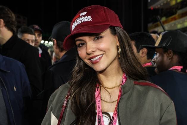 November 22, 2025: Actress Victoria Justice on the grid prior to the start of the Formula One Heineken Las Vegas Grand Prix 2025 on the Las Vegas Street Circuit in Las Vegas, NV. CSM. Las Vegas United States of America - ZUMAc04_ 20251122_zma_c04_568 Copyright: xChristopherxTrimx