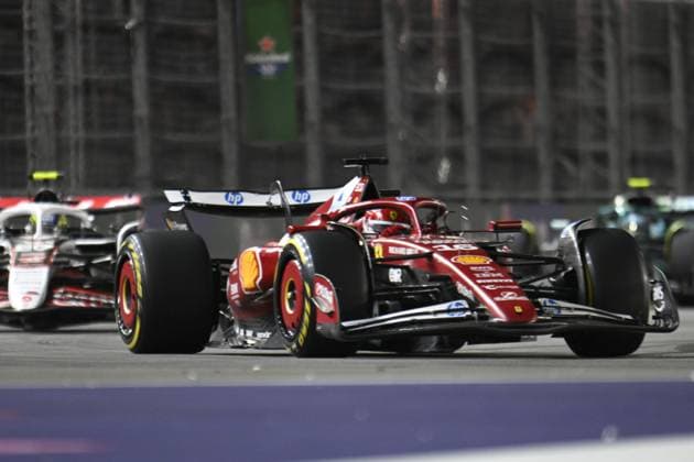 Formula 1 Grand Prix of Las Vegas 2025 - Race night LAS VEGAS, NEVADA - NOVEMBER 22: Charles Leclerc of Scuderia Ferrari (16) competes the race for championship of F1 Grand Prix of Las Vegas at Las Vegas Strip Circuit on November 22, 2025 in Las Vegas, Nevada, United States. Tayfun Coskun Anadolu Nevada United States. Editorial use only. Please get in touch for any other usage.  Copyright: x2025xAnadoluxTayfunxCoskunx