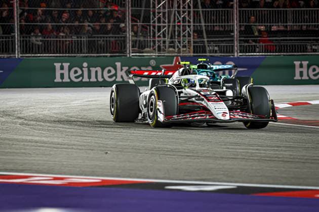 Oliver Bearman (GBR) - Haas F1 Team during the Sunday of the Formula 1 Heineken Las Vegas Grand Prix 2025 at Las Vegas Strip Circuit, ahead of Round 22 of 24 of the 2025 FIA Formula One World Championship, WM, Weltmeisterschaft (November 20-23, 2025). Formula 1 Heineken Las Vegas Grand Prix 2025