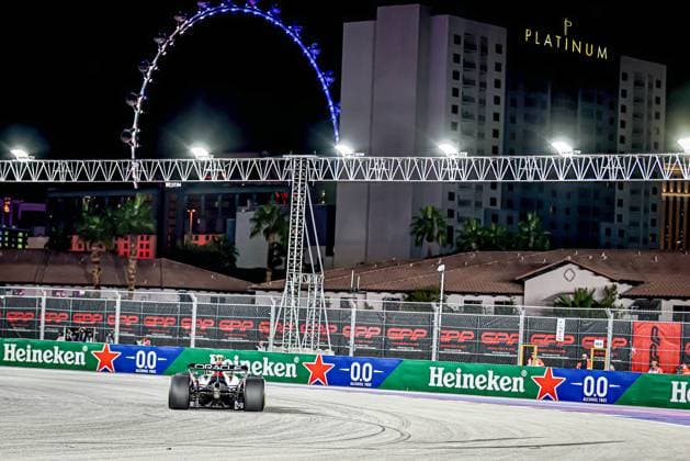 Liam Lawson (NZL) - Visa Cash App RB F1 Team - RB VCARB02 - Honda RBPT during the Sunday of the Formula 1 Heineken Las Vegas Grand Prix 2025 at Las Vegas Strip Circuit, ahead of Round 22 of 24 of the 2025 FIA Formula One World Championship, WM, Weltmeisterschaft (November 20-23, 2025). Formula 1 Heineken Las Vegas Grand Prix 2025