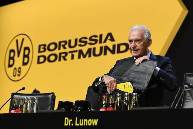Mitgliederversammlung Borussia Dortmund am 23.11.2025 in der Westfalenhalle in Dortmund Dr. Reinhold Lunow ( Präsident Dortmund )