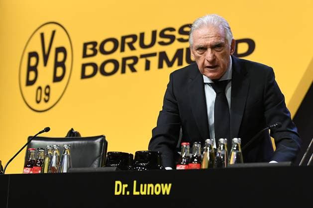 Mitgliederversammlung Borussia Dortmund am 23.11.2025 in der Westfalenhalle in Dortmund Dr. Reinhold Lunow ( Präsident Dortmund )