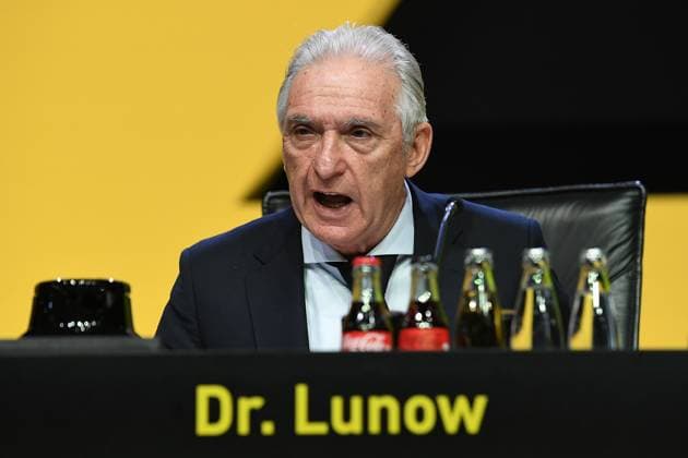 Mitgliederversammlung Borussia Dortmund am 23.11.2025 in der Westfalenhalle in Dortmund Dr. Reinhold Lunow ( Präsident Dortmund )