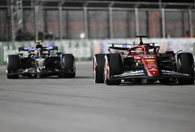 Formula 1 Grand Prix of Las Vegas 2025 - Race night LAS VEGAS, NEVADA - NOVEMBER 22: Charles Leclerc of Scuderia Ferrari (16) competes the race for championship of F1 Grand Prix of Las Vegas at Las Vegas Strip Circuit on November 22, 2025 in Las Vegas, Nevada, United States. Tayfun Coskun Anadolu Las Vegas United States. Editorial use only. Please get in touch for any other usage.  Copyright: x2025xAnadoluxTayfunxCoskunx