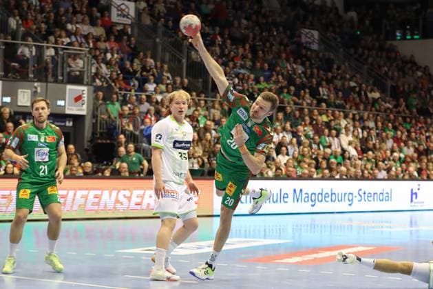 22.11.2025, xgox, Handball - Daikin HBL SC Magdeburg - HSG Wetzlar emspor, v.l. Philipp Weber (Magdeburg, 20) wirft Tor, Torschuetze, erzielt Tor, Treffer, scores the goal Magdeburg