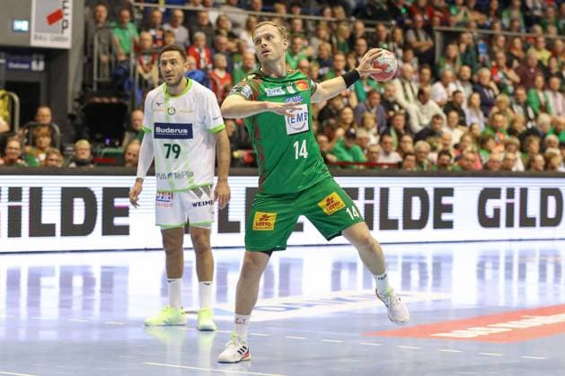 22.11.2025, xgox, Handball - Daikin HBL SC Magdeburg - HSG Wetzlar emspor, v.l. Omar Ingi Magnusson (Magdeburg, 14) beim Siebenmeter Magdeburg